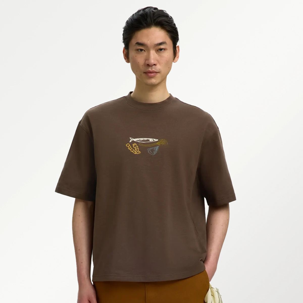 Selected x Domestic T-shirt m. rygprint (flere farver)